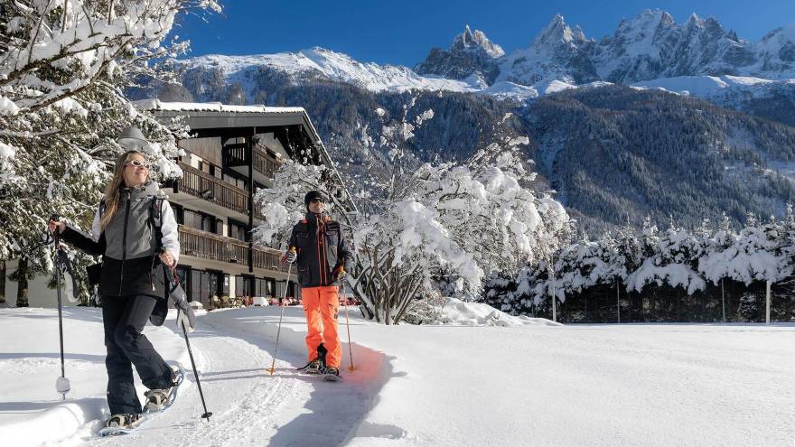 Départ depuis le village de Chamonix Raquettes à neige au pied