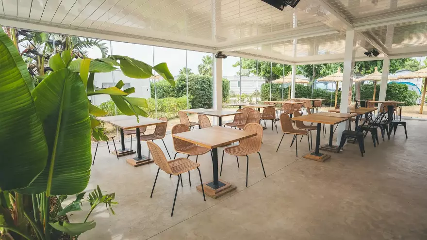 terrasse du HolaCamp Barcelona