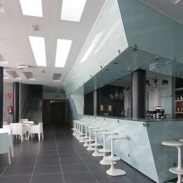 Apolo Suites Bar