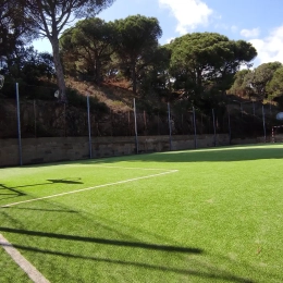 terrain multisports camping Roca Grossa