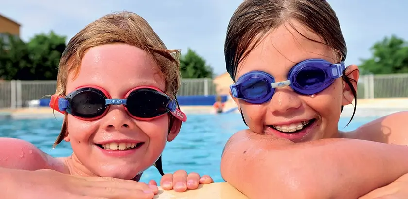 Maxi club 6 to 11 years old